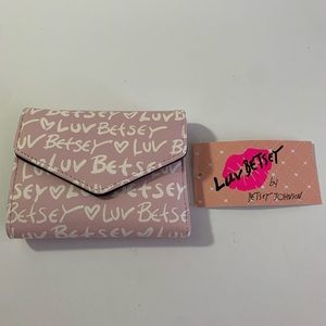 Betsey Johnson LuvBetseyTrifold Wallet